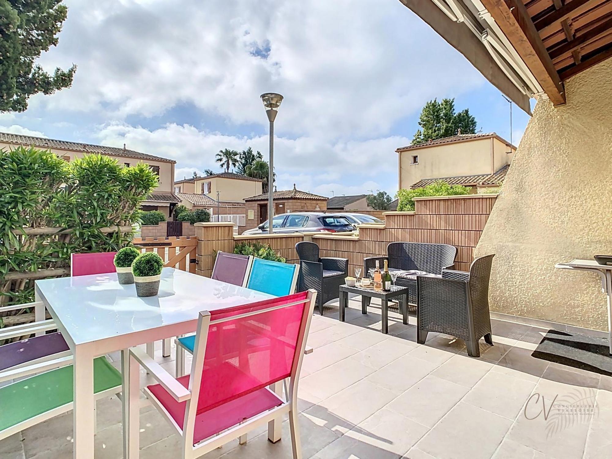 Petit Coin De Paradis Dans Residence Avec Piscine Vias Dış mekan fotoğraf
