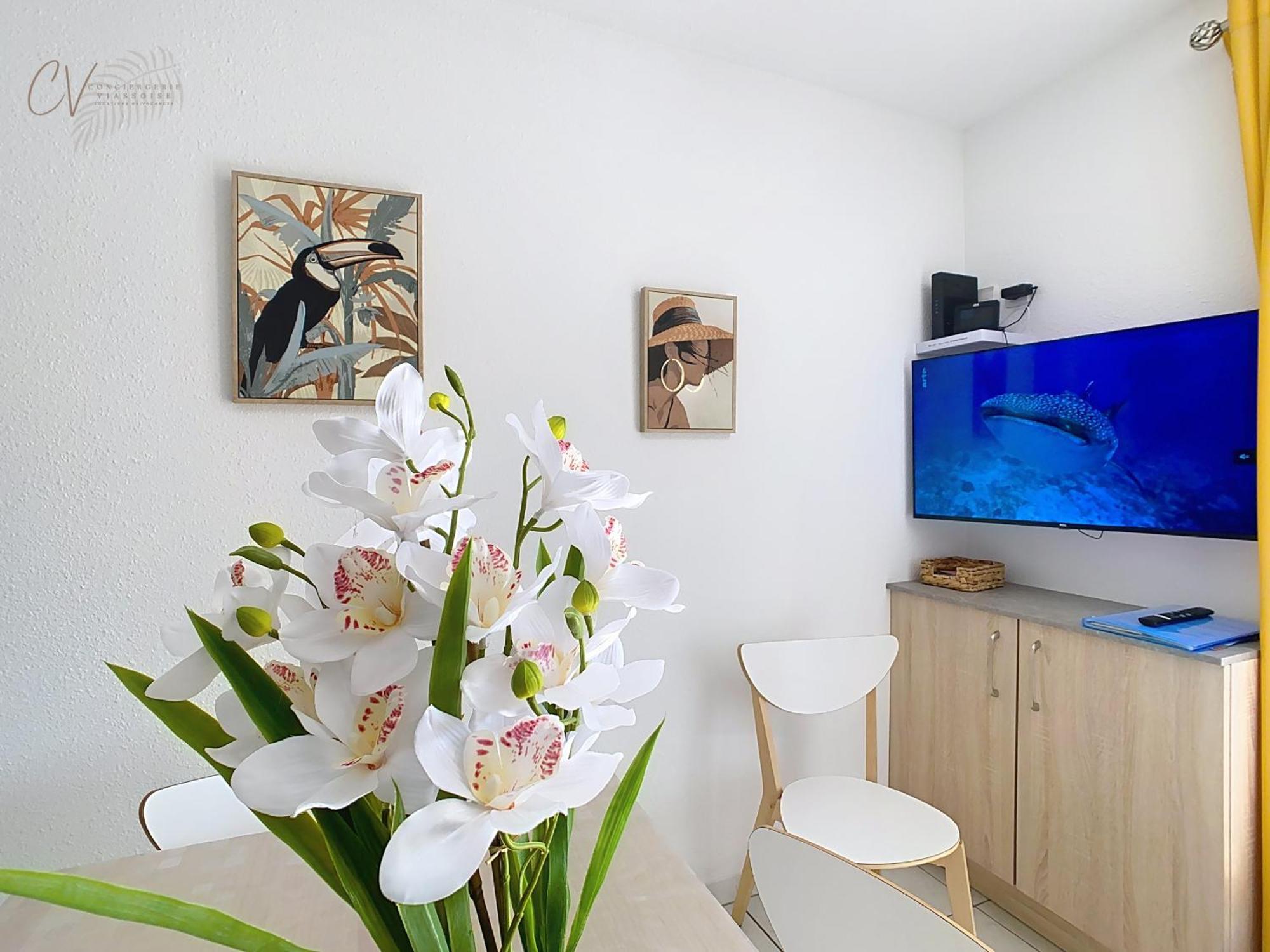 Petit Coin De Paradis Dans Residence Avec Piscine Vias Dış mekan fotoğraf